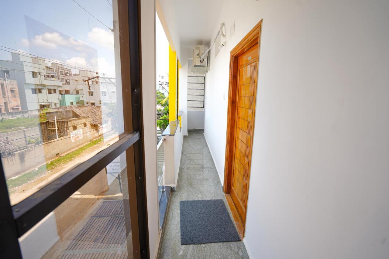 Mahasri Studio Apartments- Brand New Fully Furnished Air Conditioned Studio Apartments Tirupati Extérieur photo